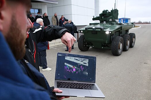 В России впервые боевые роботы самостоятельно вышли на огневые позиции