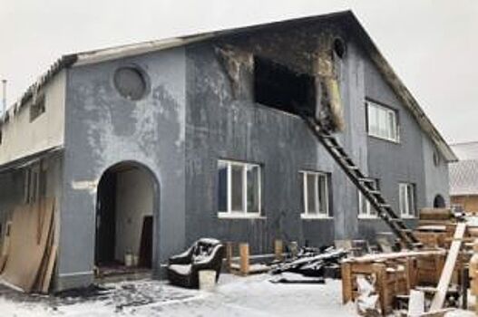 На пожаре в Балашове пострадал человек. Его личность уточняется