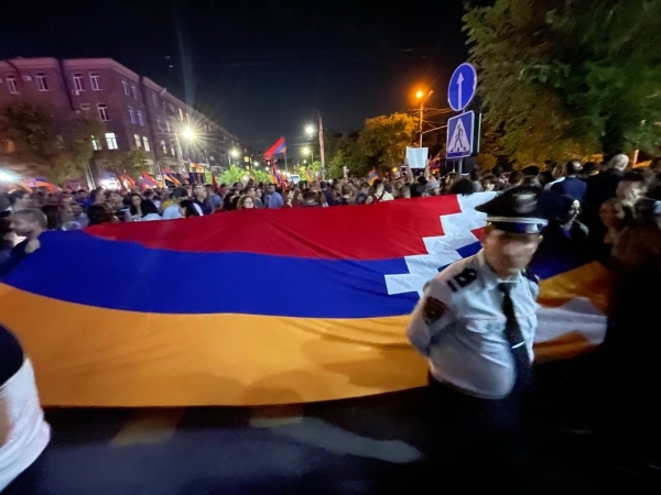 В Армении контрактники присоединились к протестам из-за делимитации границы