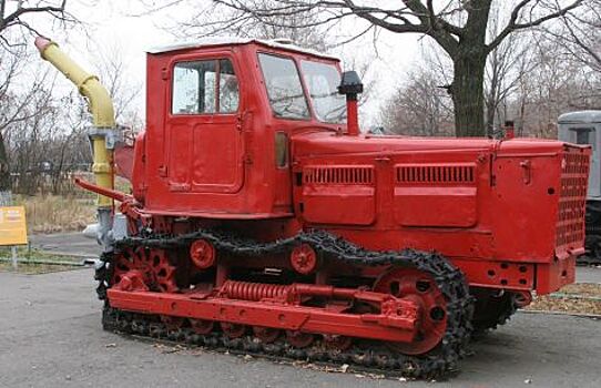 ТОП-3 самых мощных гусеничных трактора СССР