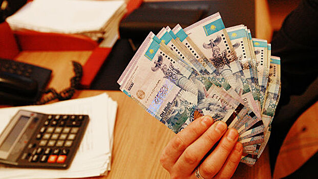 Казахстан избавится от русского языка на банкнотах