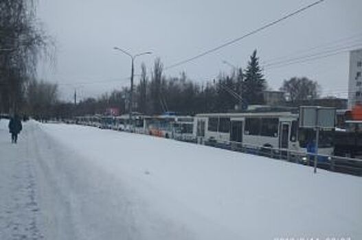 ДТП троллейбуса с грузовиком парализовало движение во Владимире