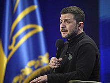 Зеленский предложил отказаться от президентства