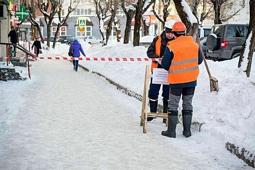 В Кирове готовятся к потеплению. Усилен контроль за очисткой крыш