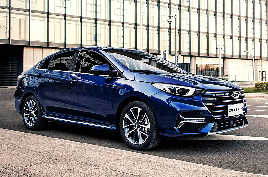Omoda S5. Седан от Chery выйдет на российский рынок под суббрендом. Модель сопоставима по габаритам с Hyundai Elantra, Kia Cerato или Toyota Corolla