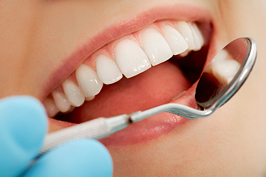 Как сберечь зубы: лечим кариес вовремя