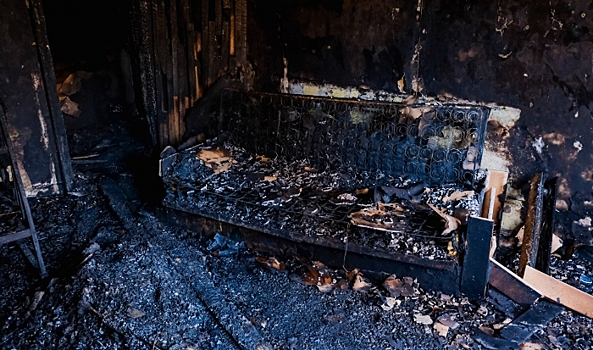 При пожаре в девятиэтажном доме в Волгоградской области погиб человек