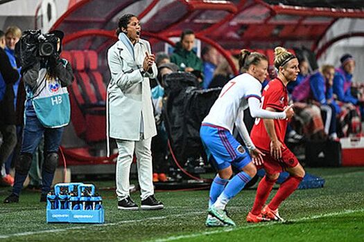 Российские футболистки впервые выиграли матч на ЧЕ