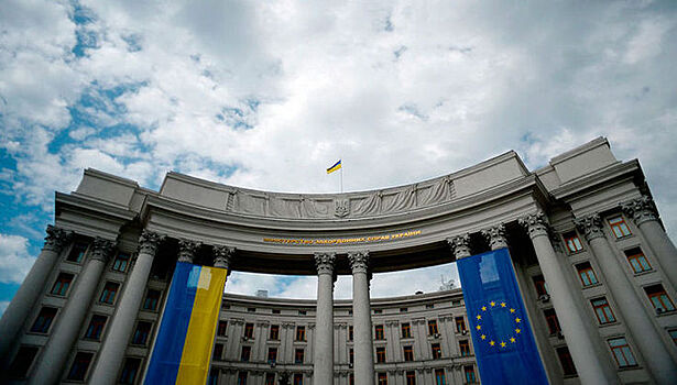 Киев заявил о получении "мощного сигнала" от Запада