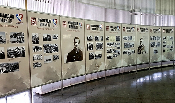 Волгоградцы вспомнили подвиги летчиков легендарной эскадрильи