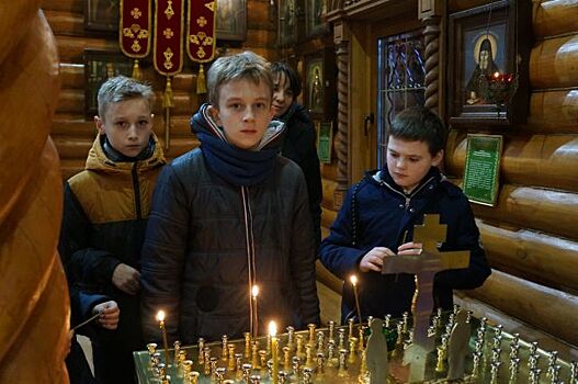 Экскурсию для кадетов школы № 1534 провели в храме Всех Преподобных Отцев Киево-Печерских
