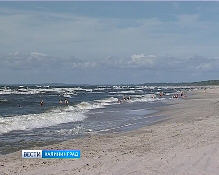 В Балтийске из моря спасли трёх утопающих