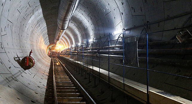 В строящемся тоннеле метро Москвы произошло задымление