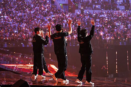 Riot Games может разрешить тренерам общаться с игроками во время матчей