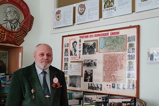 Музеи школы 1528 подготовили новые экспозиции ко Дню Победы