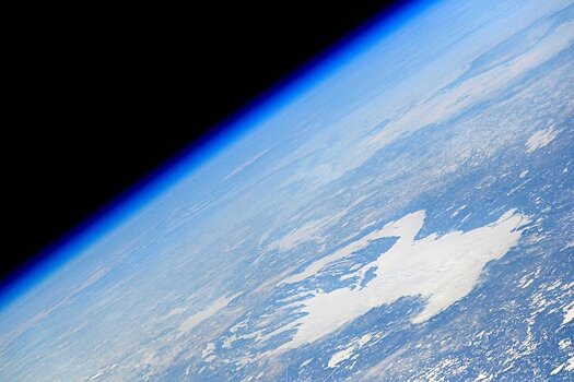 «Неземная красота»: Онежское озеро сфотографировали из космоса