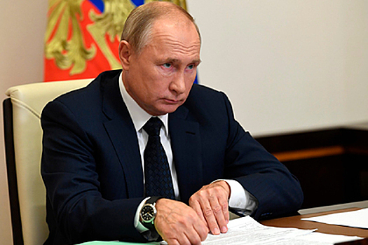 Путин поручил доработать стратегию развития физической культуры и спорта