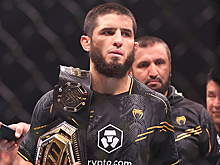 Россиянин Ислам Махачев защитил титул чемпиона UFC и прямо на ринге поддержал Палестину