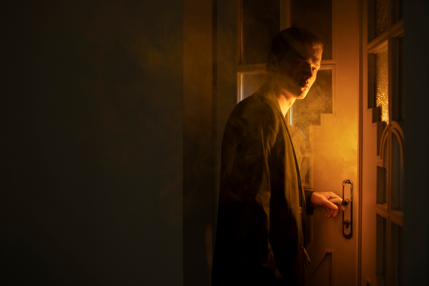 Боец поп-ММА Роман Неретин избивал и насильно удерживал свою девушку дома