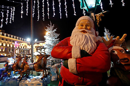 В Великобритании Санта-Клаусу разрешили не носить маску