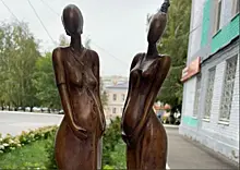 Скульптура будущих мам появилась у входа в самарский роддом больницы имени Пирогова