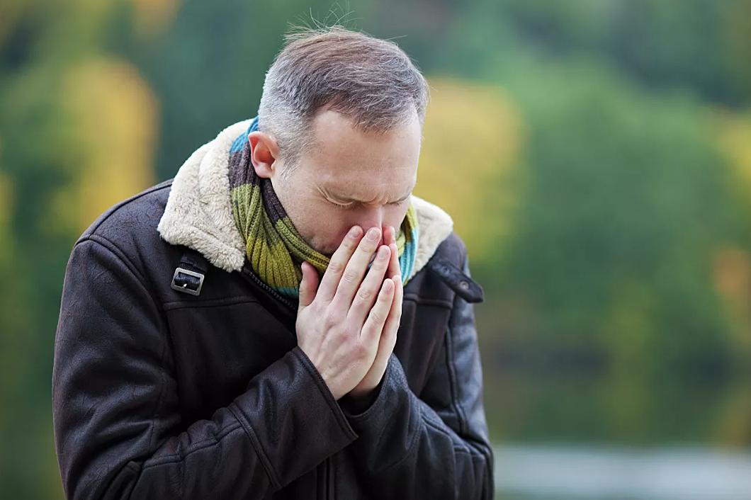 Врач раскрыл особенность заболевания омикроном — Рамблер