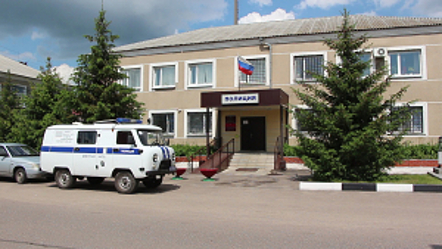 Полицейские в Тамбовской области задержали жителя Вологограда по подозрению в мошенничестве