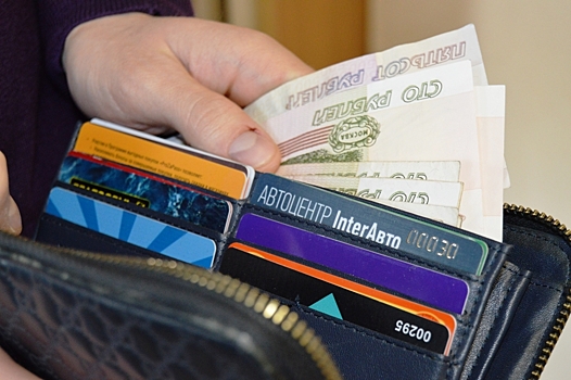 В Приморье зарплата чиновников уменьшилась на 12,1%