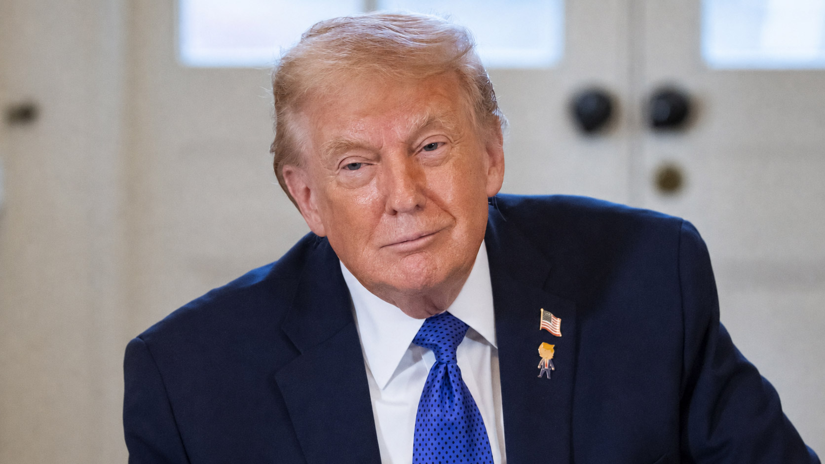 Дональду Трампу 80: в каких фильмах он играл и какие книги написал