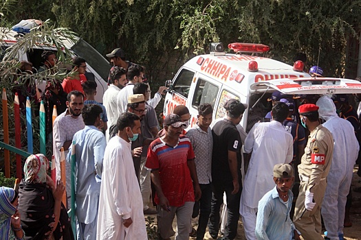 При подрыве автомобиля сопровождения посла РФ в Пакистане погибли полицейские