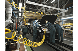 «АвтоВАЗ» назначил главу для бывшего завода Nissan в Петербурге: когда начнется производство