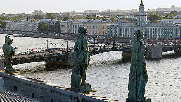 Документы для участия в выборах губернатора Петербурга подали 27 человек