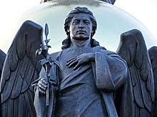 В Челябинске открыли памятник в честь Собора Архистратига Михаила