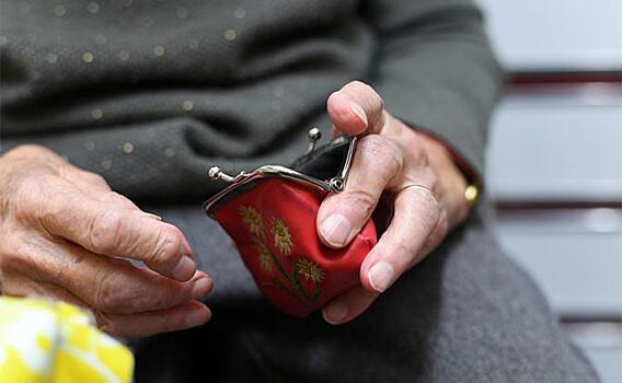 "Заботливый" премьер Мишустин "накормит"стариков туалетной бумагой