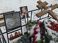 На могиле умершего странной смертью экс-чиновника Собянина царит разруха