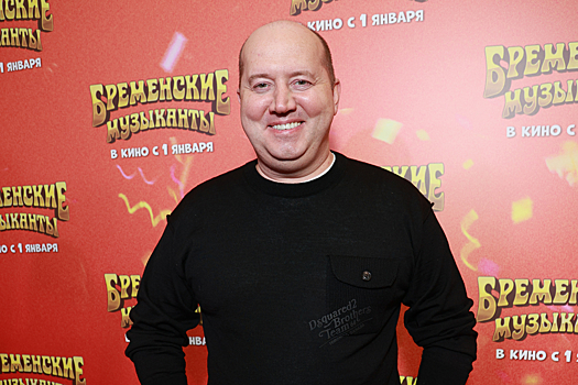 «Спасибо за приглашение»: Сергей Бурунов появился на фестивале в Баку с новой избранницей Екатериной Леви