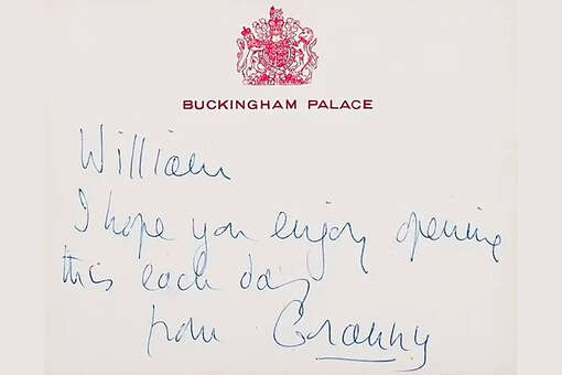 Опубликована милая рождественская записка Елизаветы II принцу Уильяму