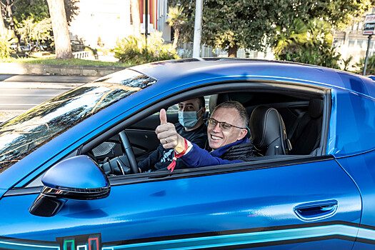 Глава корпорации Stellantis раскритиковал электромобили