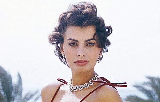 Золушка из Неаполя. Как Софи Лорен стала символом женственности и лицом итальянского кино