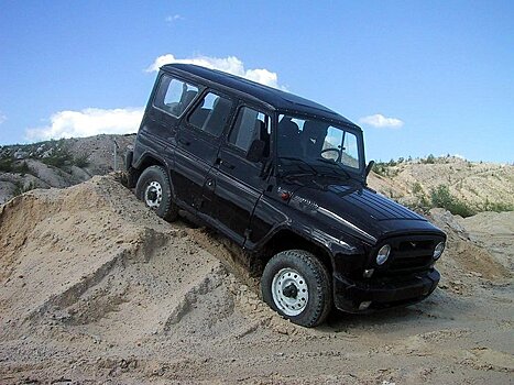 UAZ представит обновленный Hunter