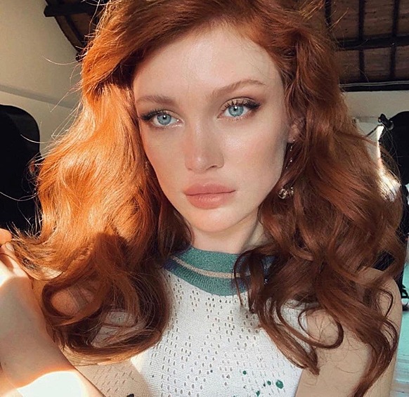 Как и многие, она получила популярность сначала в Instagram.