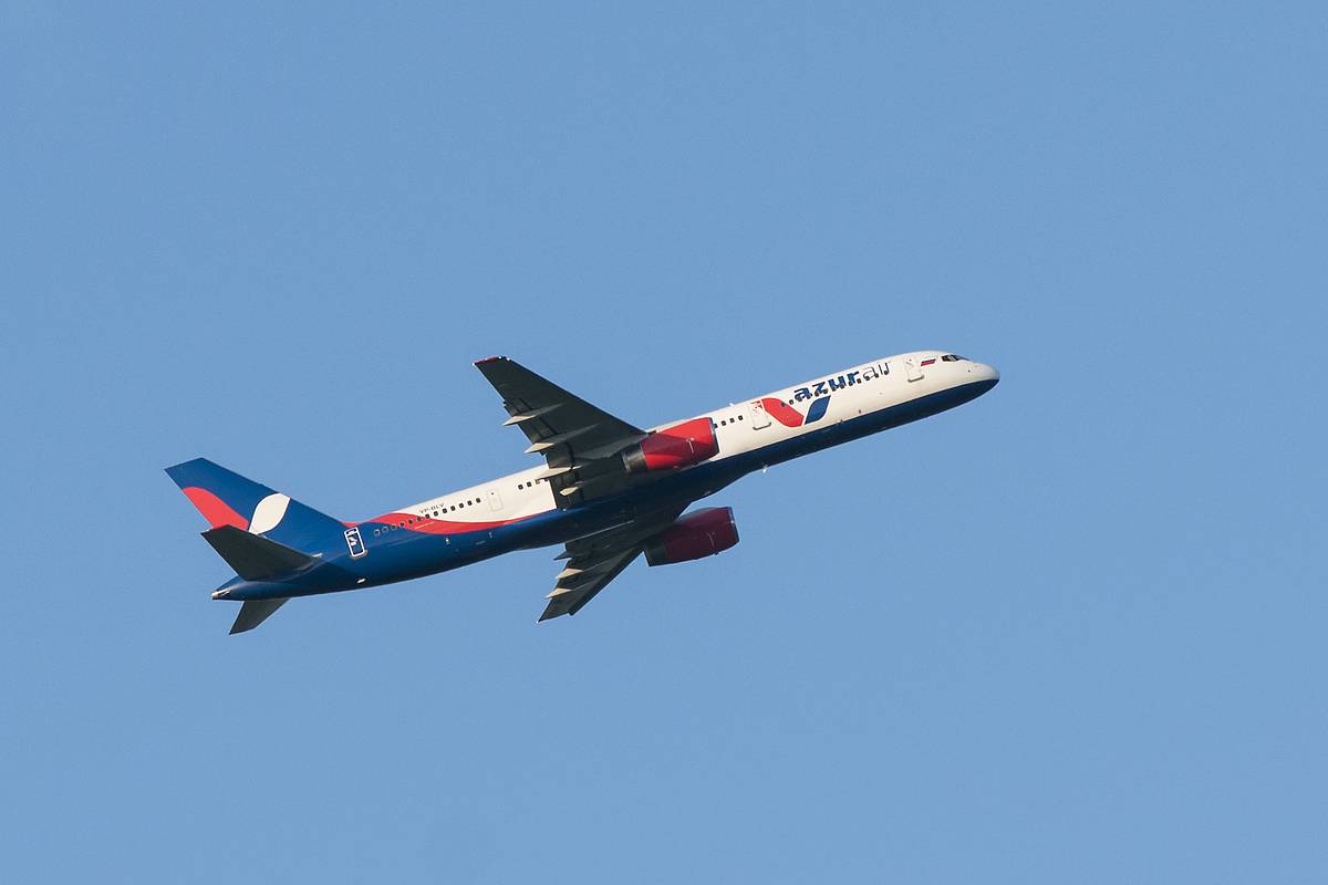 Российский самолет незаконно залетел за границу