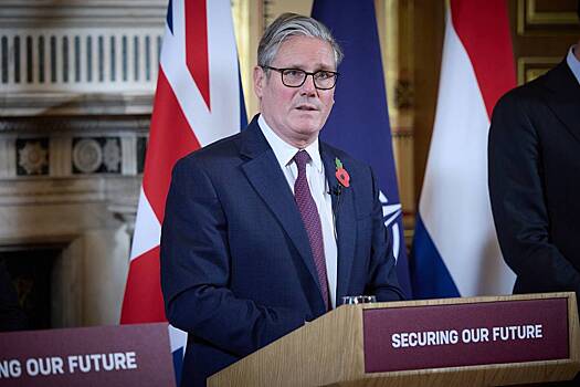 Премьер Британии пригрозил Илону Маску из-за «раздевающей» нейросети