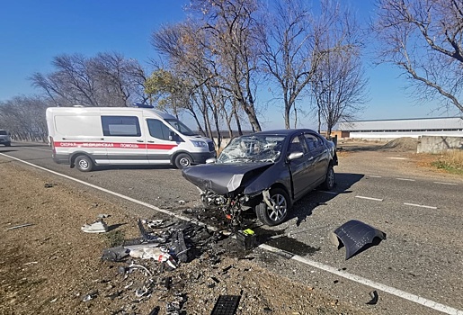 Три человека пострадали при столкновении трёх машин около Бузиновской