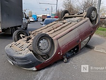 Авария с опрокидованием произошла на улице Акмолинской в Московском районе