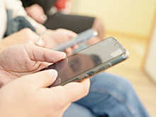 Заборы крови у младенцев и отнятые зарплаты у учителей: какими фейковыми "постановлениями" в этом году пугали россиян