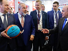Головченко на выставке в Сочи неординарно пригласил всех на II игры СНГ