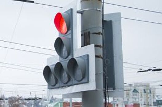 В Оренбурге установили новые светофоры и дорожные знаки