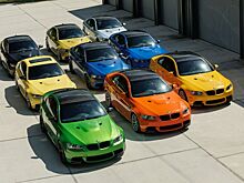 Коллекцию из одинаковых, но разных BMW M3 показали на видео