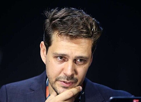 Милош Бикович «омолодил» себя на 14 лет